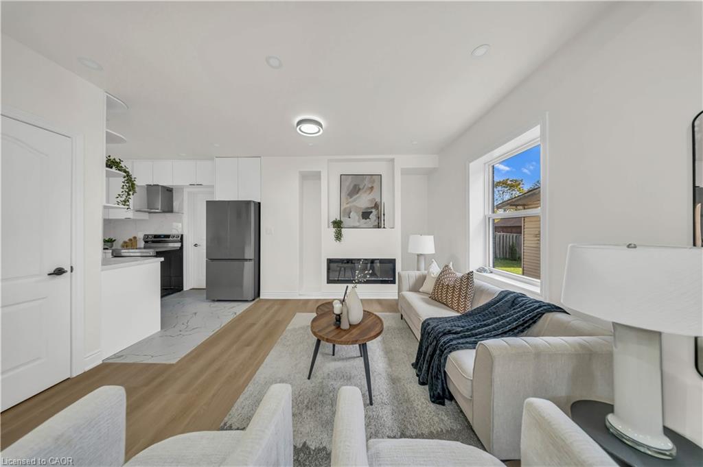 188 Courtland Avenue E Property Photo 9
