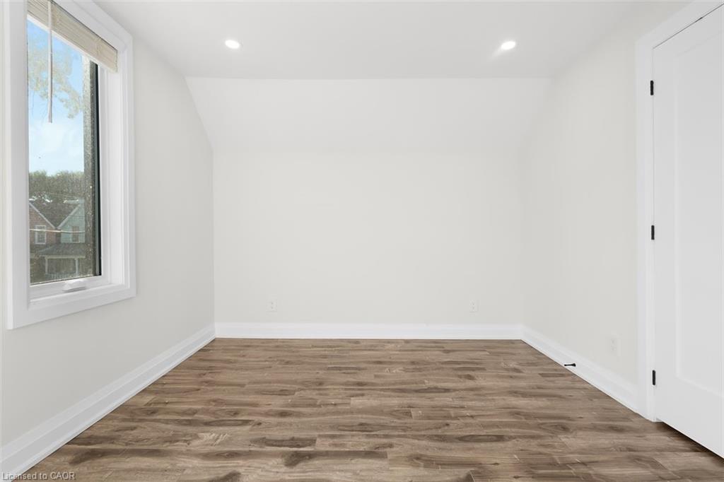 73 Clinton Street Property Photo 32