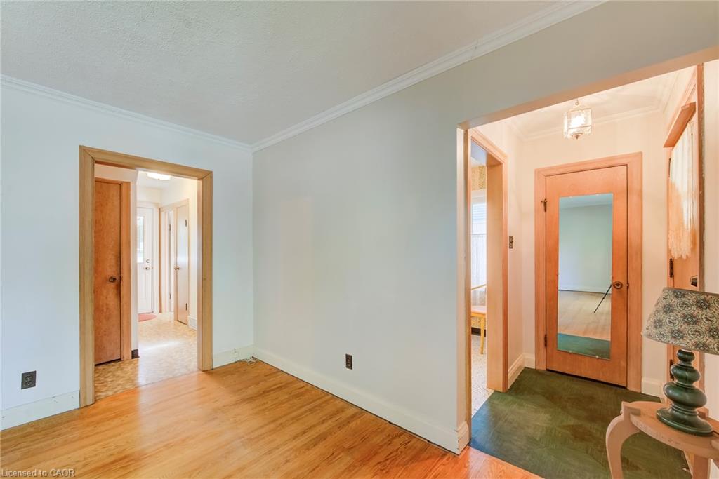 11 Crestwood Avenue Property Photo 9