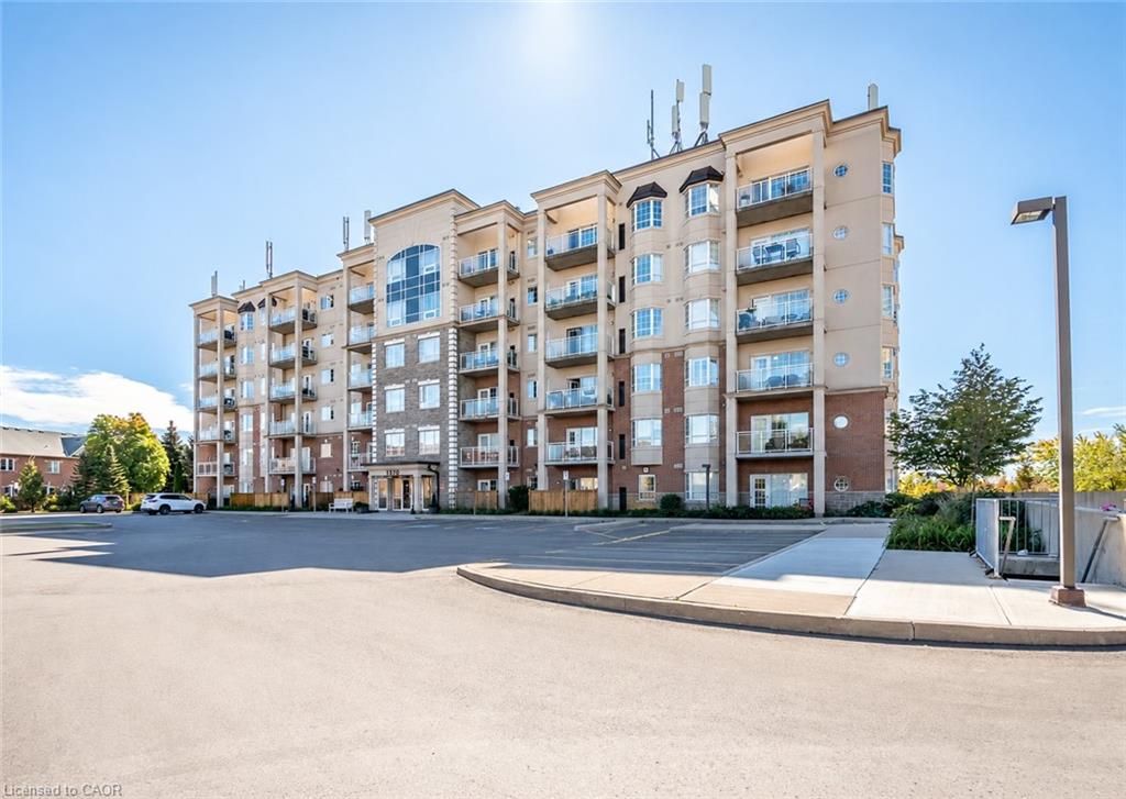 310-1379 Costigan Road Property Photo 1