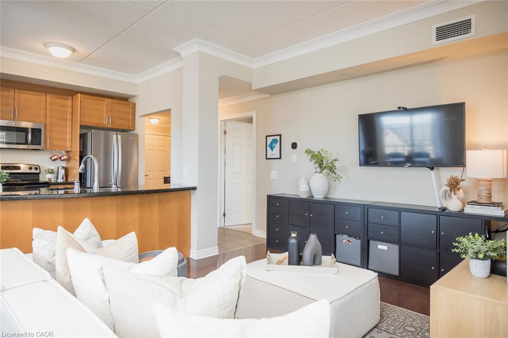 310-1379 Costigan Road Property Photo 7