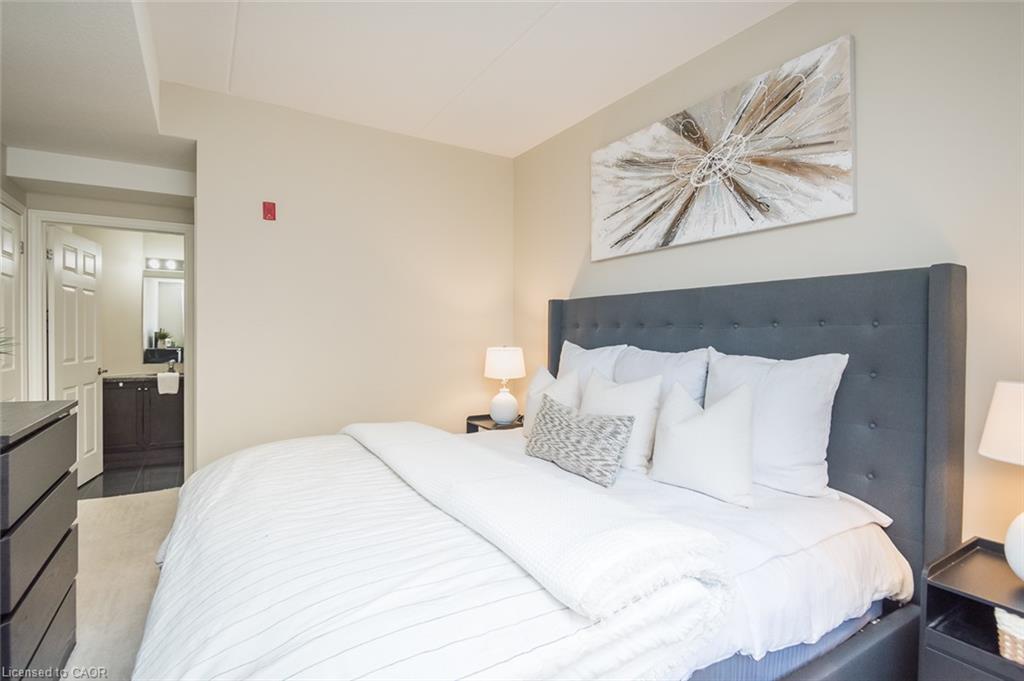 310-1379 Costigan Road Property Photo 17
