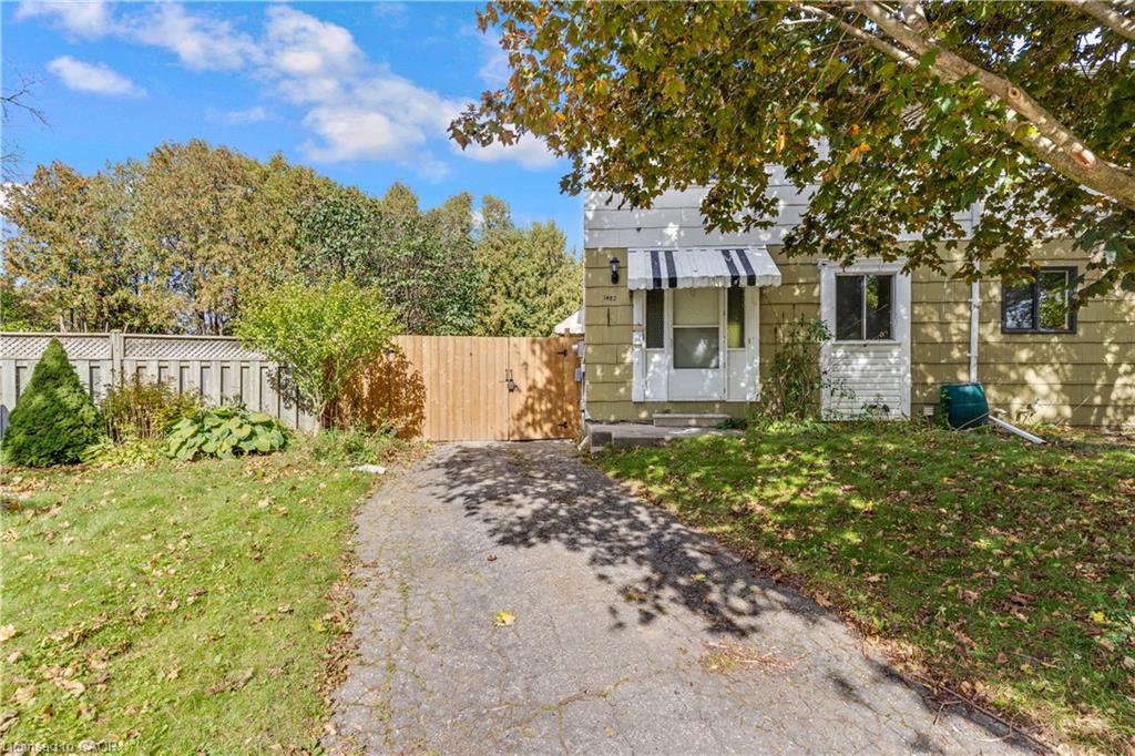 1482 Wildren Place Property Photo 2
