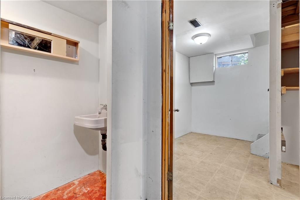 1482 Wildren Place Property Photo 35