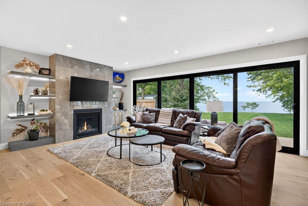 90 Lakeside Drive Property Photo 3