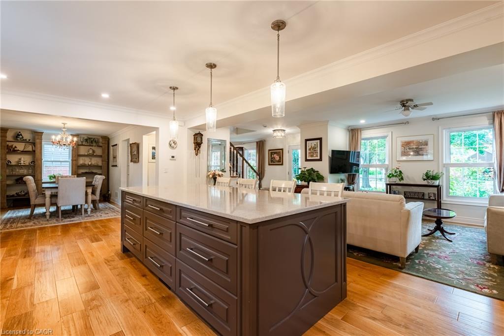 3 The Promenade Property Photo 17