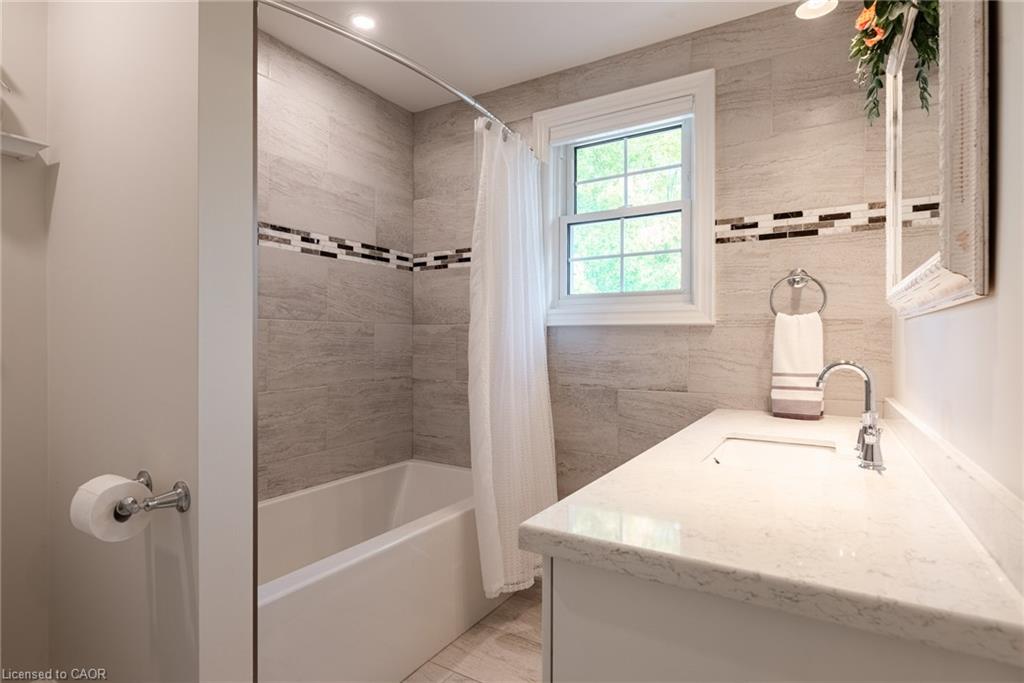3 The Promenade Property Photo 22