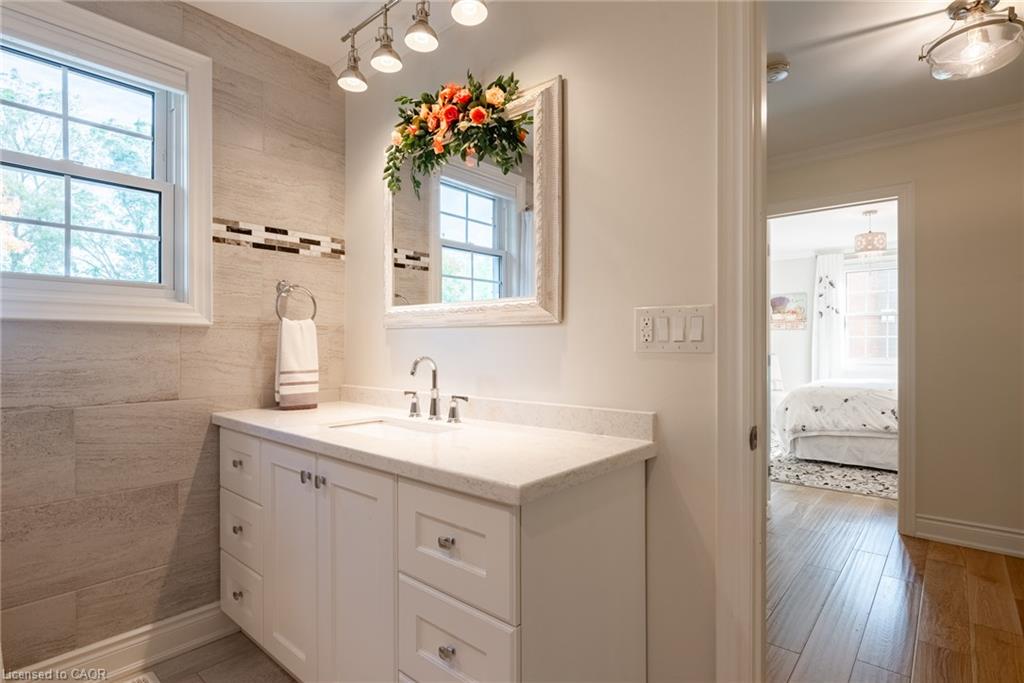 3 The Promenade Property Photo 23