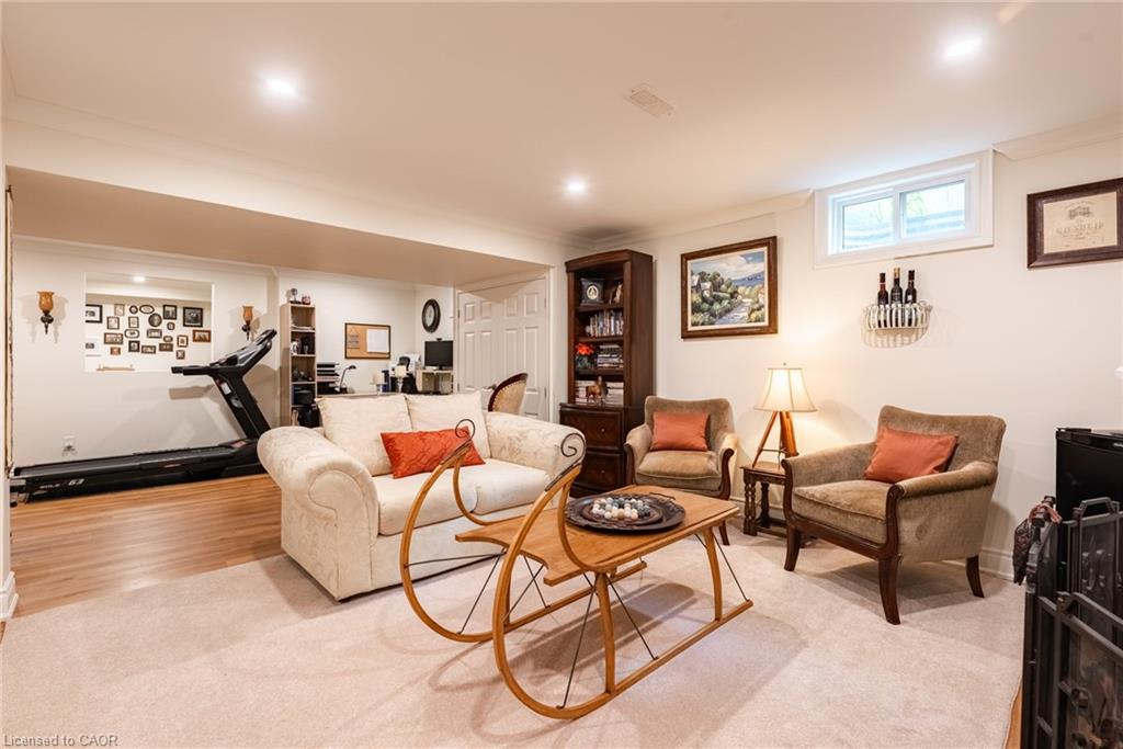 3 The Promenade Property Photo 33