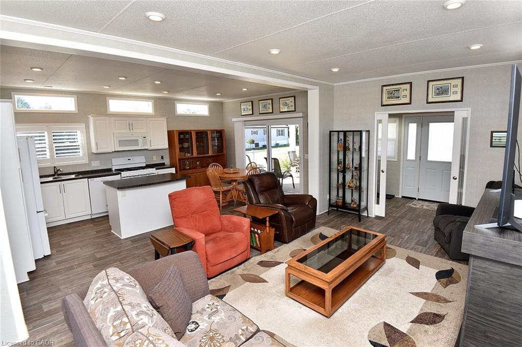 4449 Milburough Street Property Photo 13