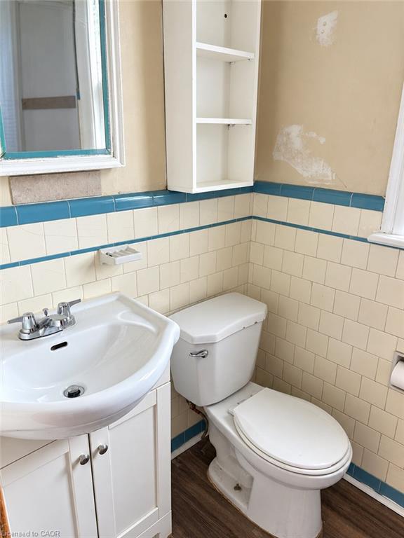 4 West Avenue N Property Photo 8