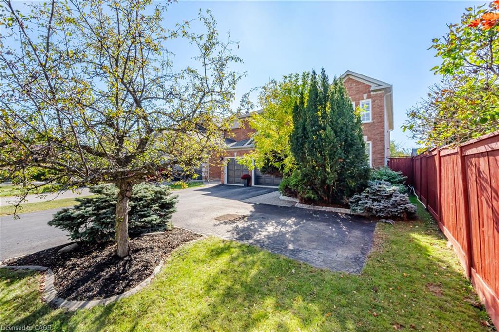 5892 Glen Erin Drive Property Photo 3
