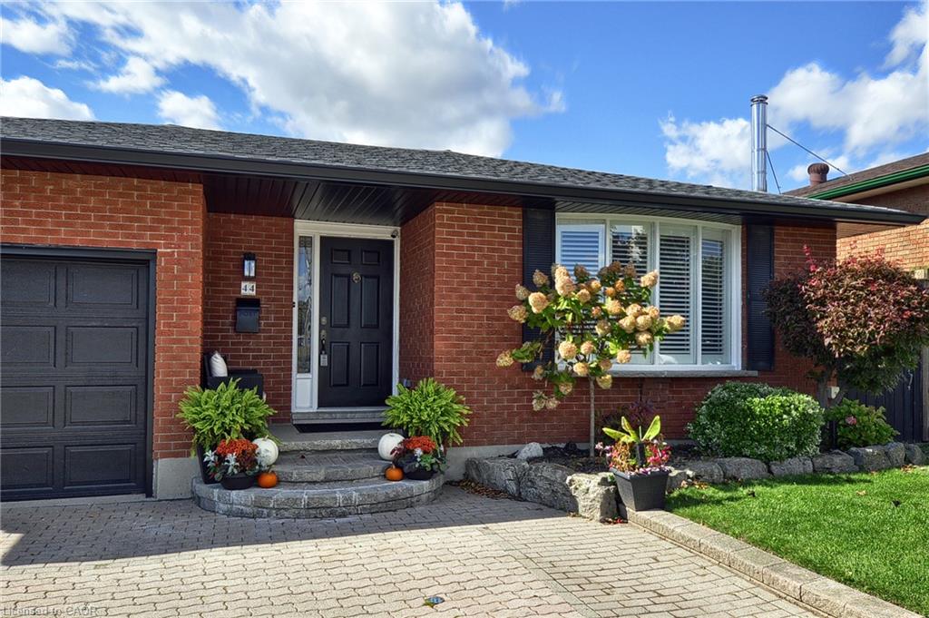 44 Mercer Road Property Photo 3
