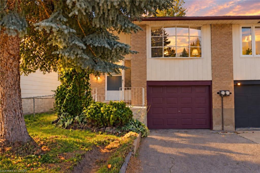 427 Lawrence Avenue Property Photo 1