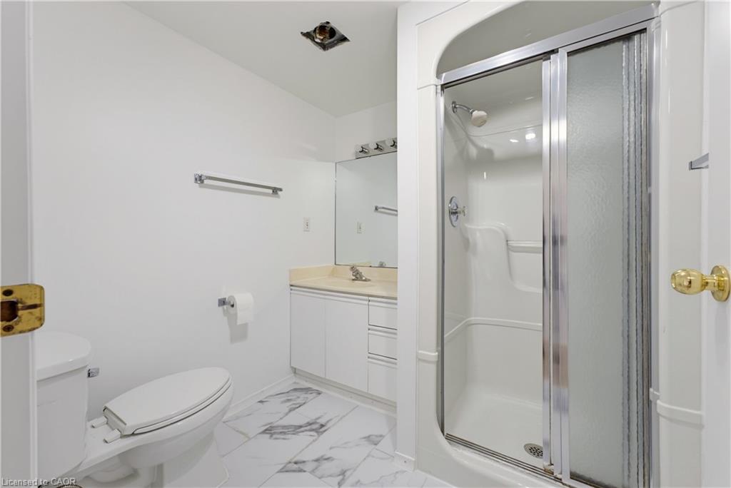427 Lawrence Avenue Property Photo 13