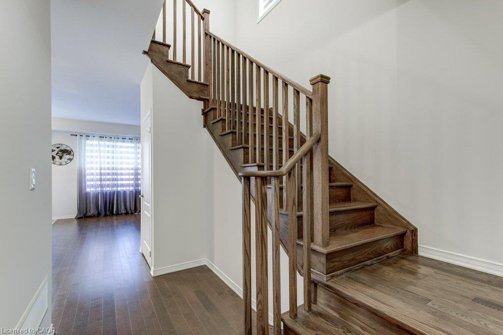 80 Oaktree Drive Property Photo 8