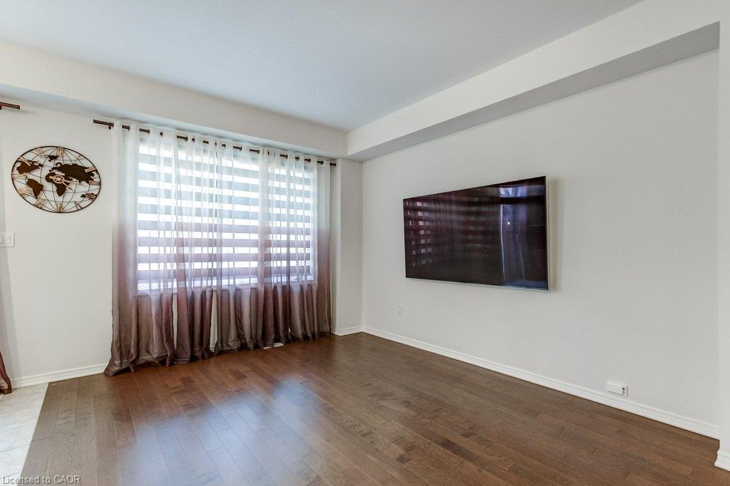 80 Oaktree Drive Property Photo 18