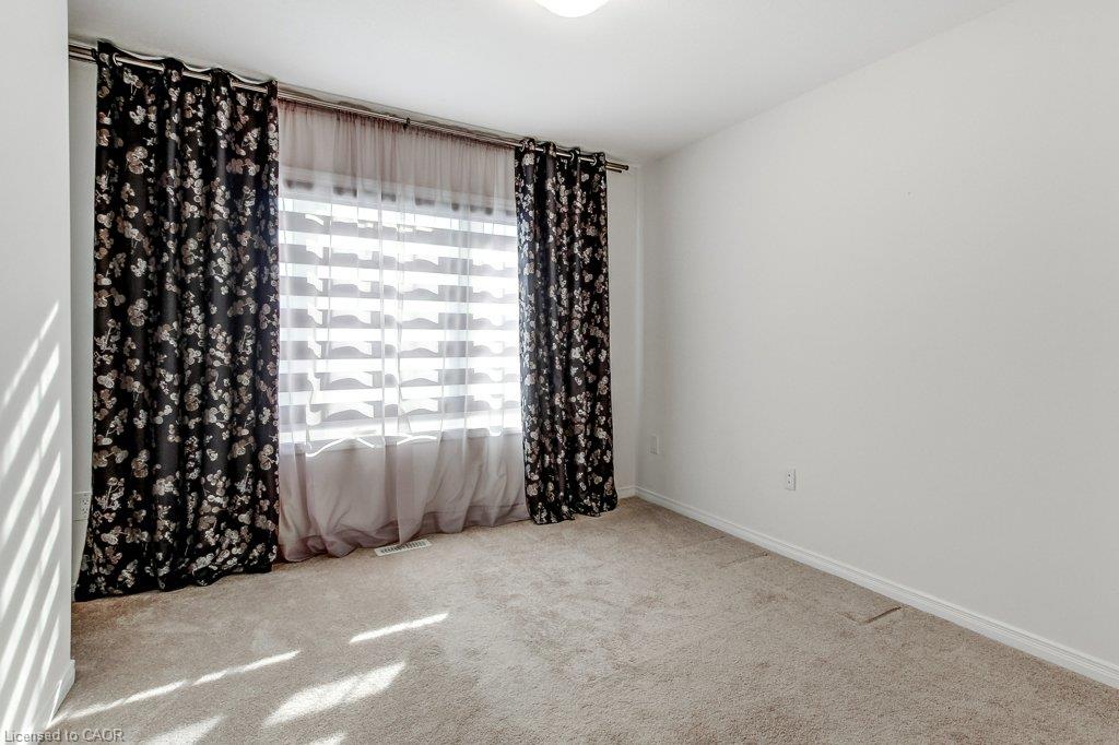 80 Oaktree Drive Property Photo 31