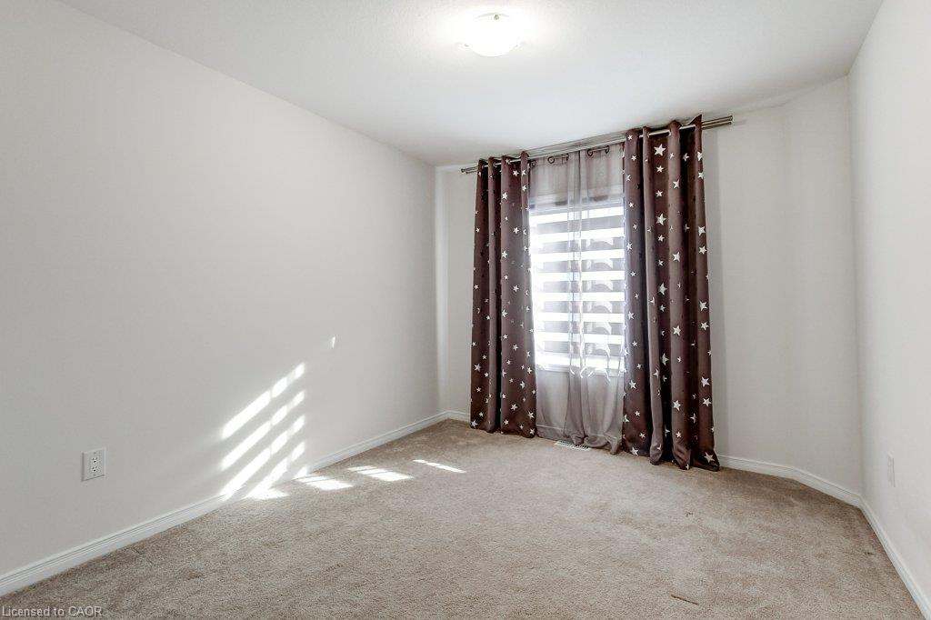 80 Oaktree Drive Property Photo 34