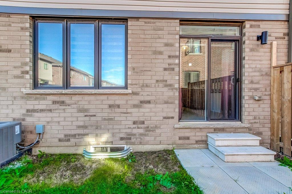 80 Oaktree Drive Property Photo 41