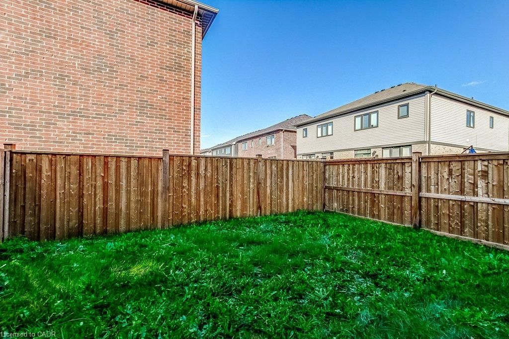80 Oaktree Drive Property Photo 44