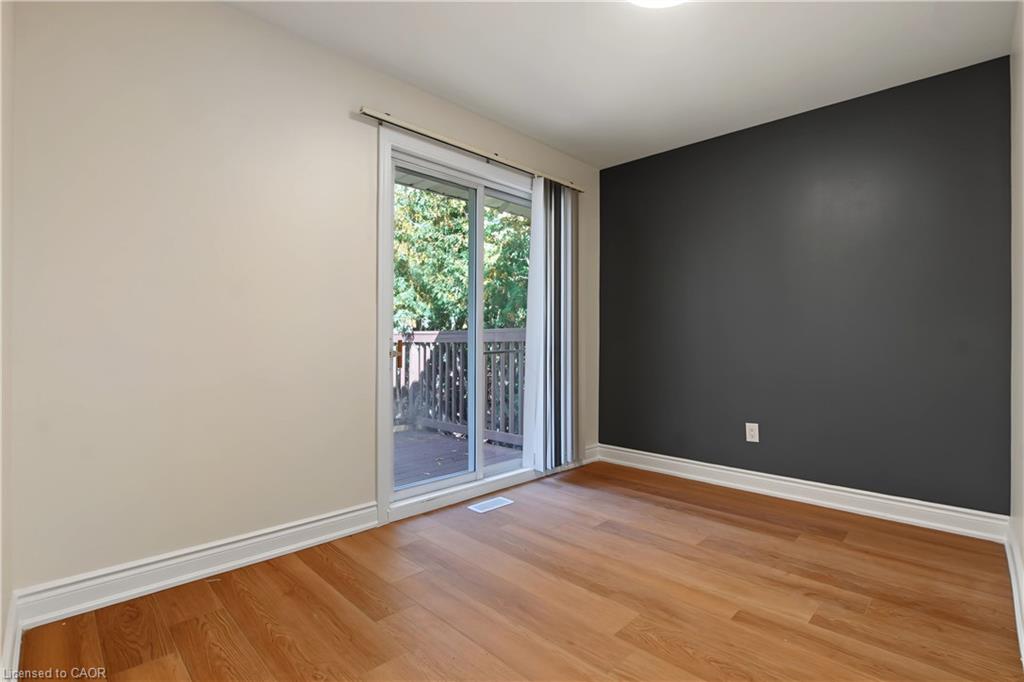 143 Elgin Crescent Property Photo 6