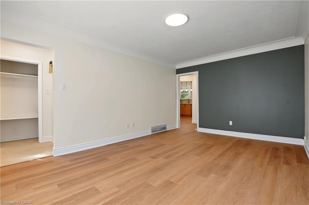 143 Elgin Crescent Property Photo 36