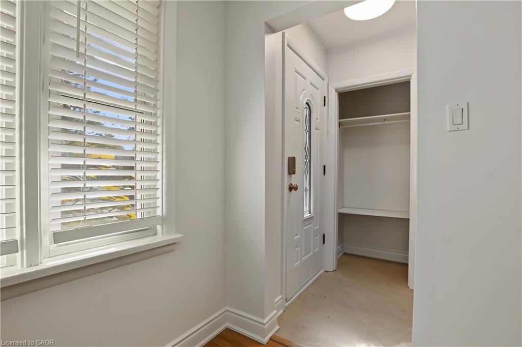 143 Elgin Crescent Property Photo 37