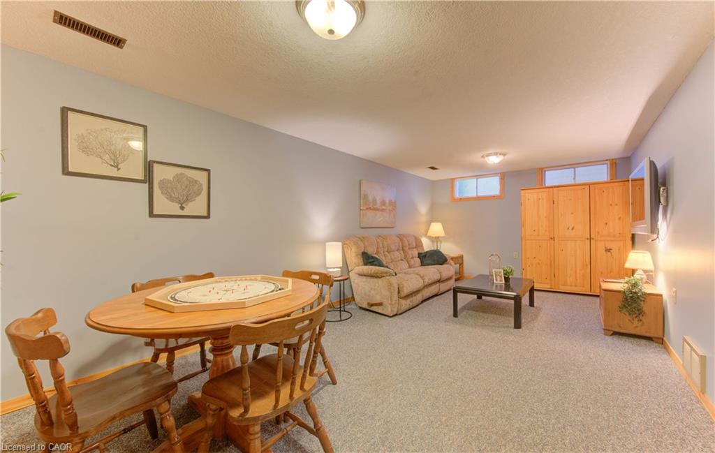 298 Creighton Court Property Photo 22