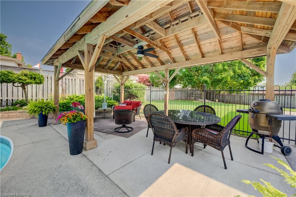 298 Creighton Court Property Photo 27