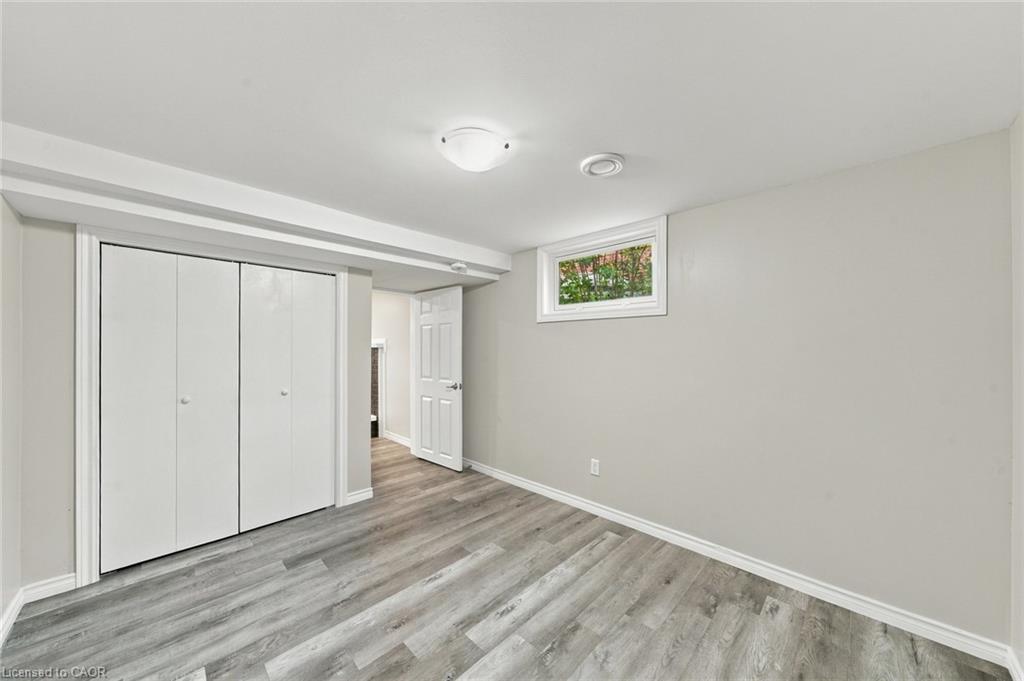 1052 Fennell Avenue E Property Photo 10