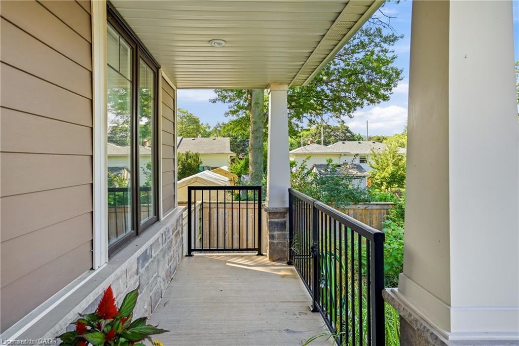 13 Turbinia Court Property Photo 2