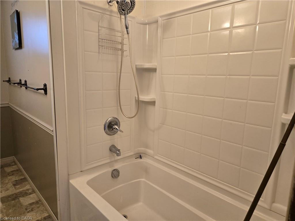 8 Lyndhurst Avenue Property Photo 18