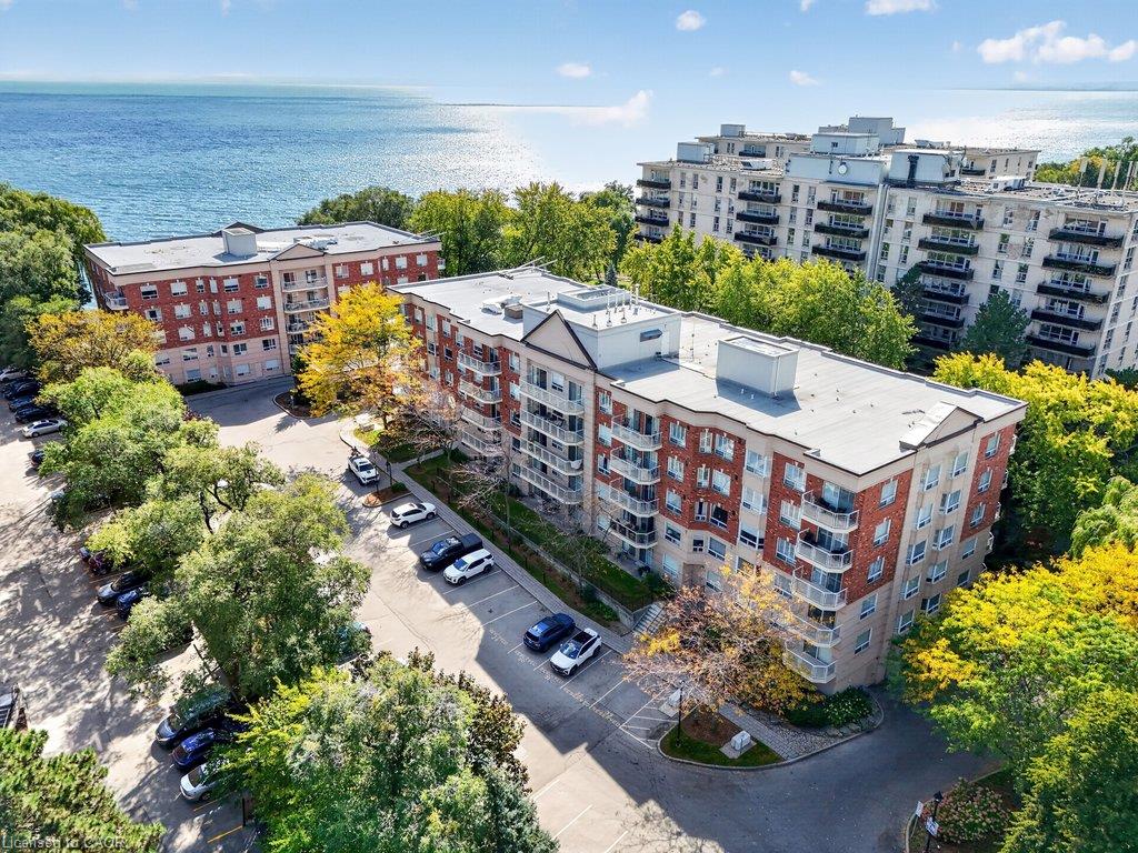 409-5188 Lakeshore Road Property Photo 2