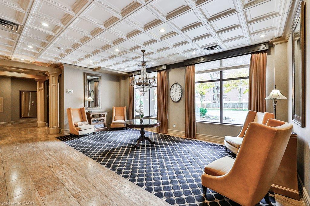 409-5188 Lakeshore Road Property Photo 5