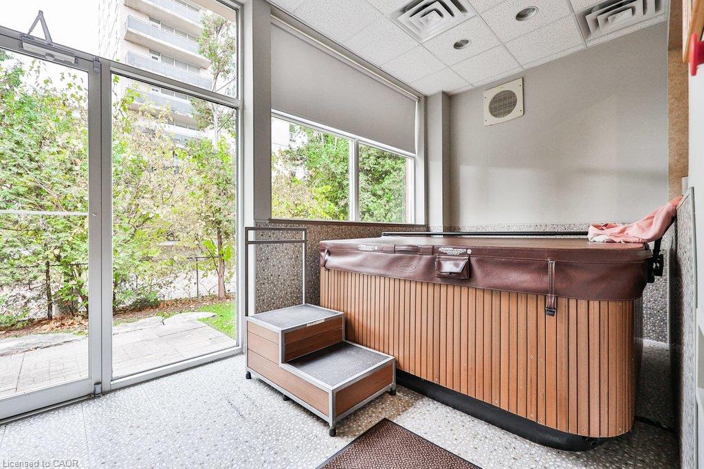 409-5188 Lakeshore Road Property Photo 38
