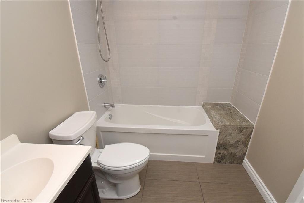 415 East 15th Street Property Photo 18