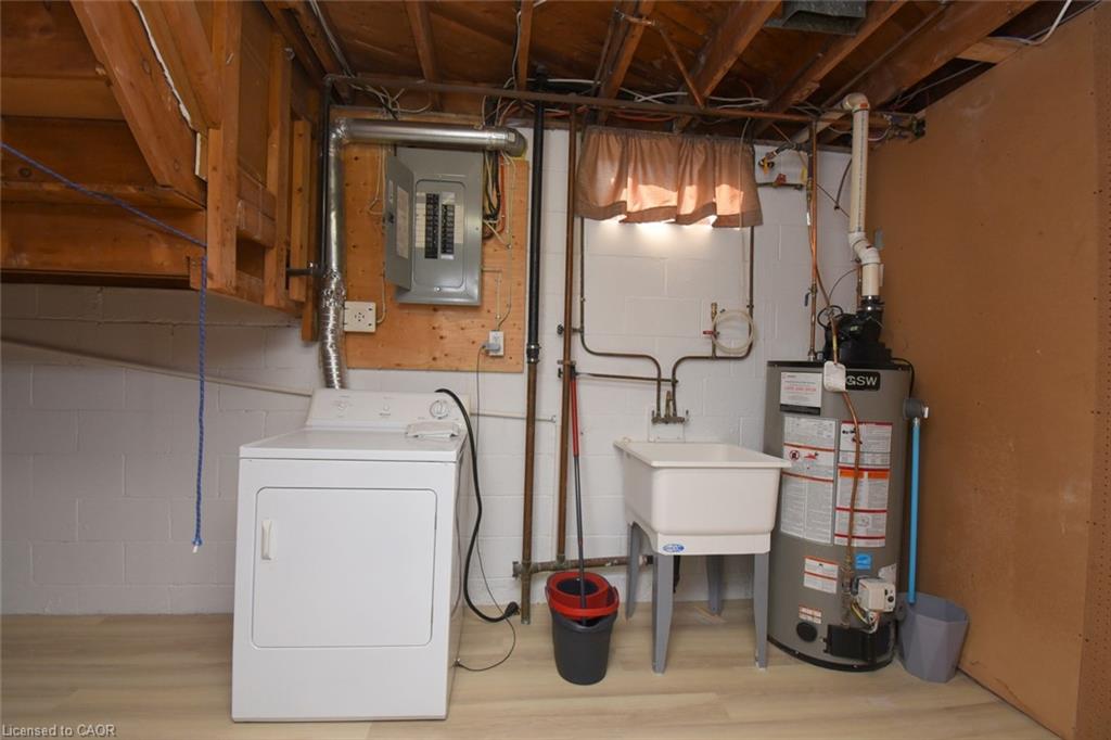 415 East 15th Street Property Photo 24