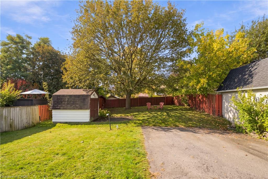 166 Victoria Road N Property Photo 27