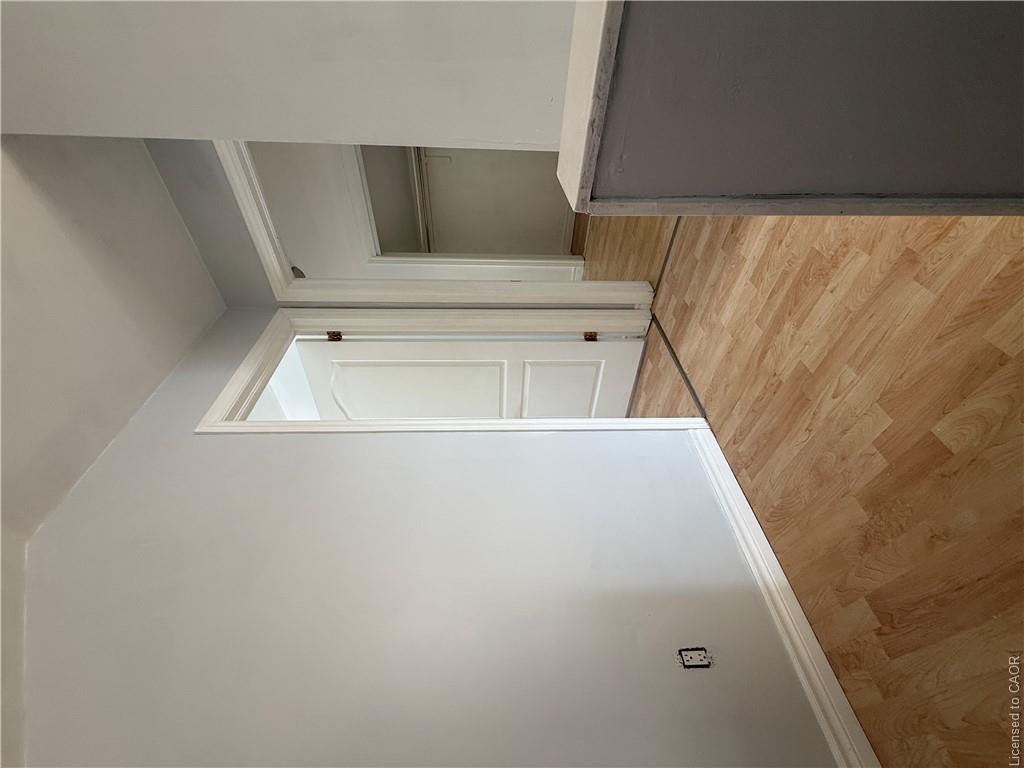 1087 Cannon Street E Property Photo 6
