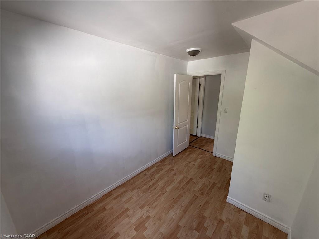 1087 Cannon Street E Property Photo 8