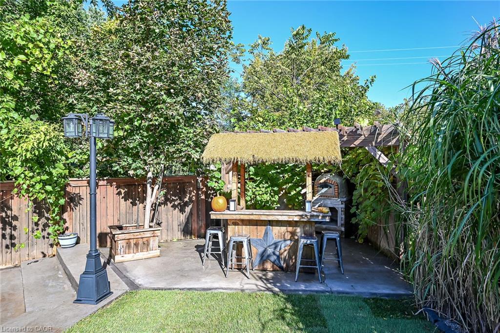 4377 Beverley Crescent Property Photo 46