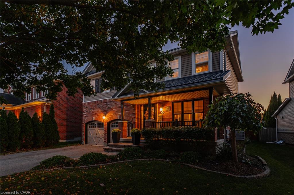 6 Mathews Court Property Photo 2