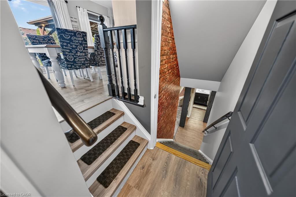 6 Mathews Court Property Photo 38