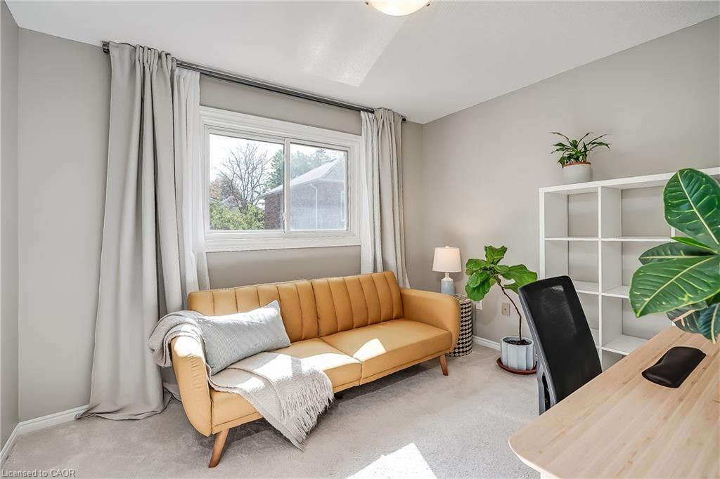6482 Tenth Line W Property Photo 25