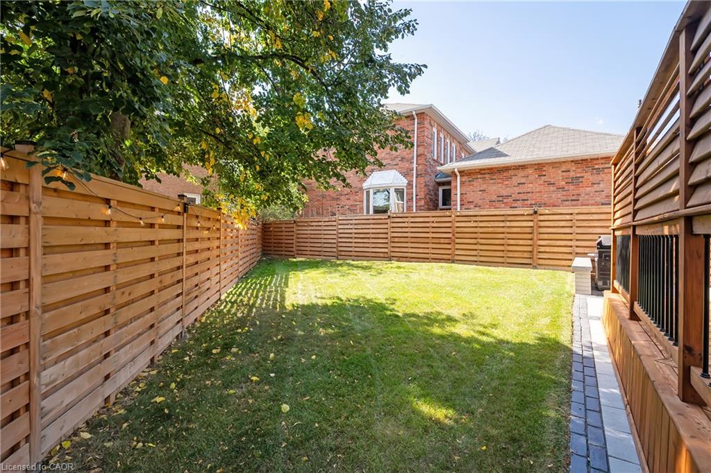 6482 Tenth Line W Property Photo 34