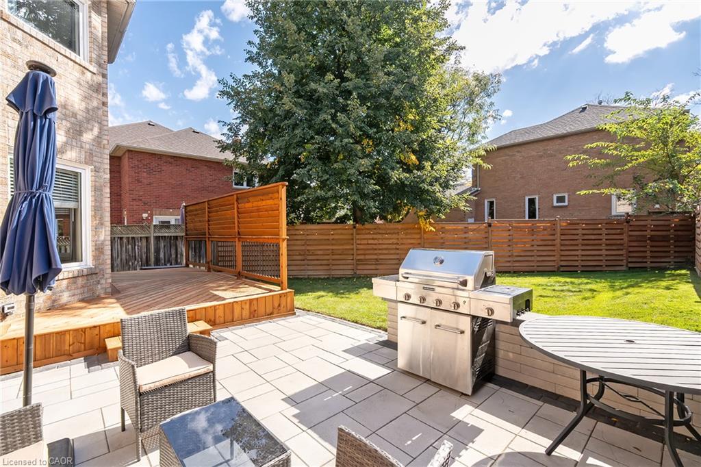 6482 Tenth Line W Property Photo 37