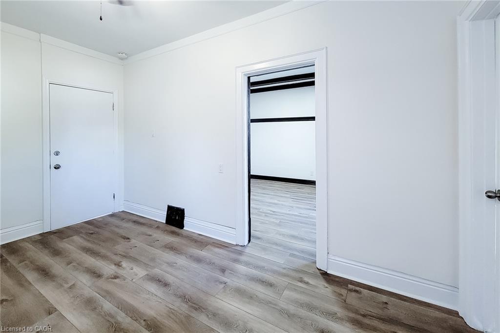 1-108 Kensington Avenue N Property Photo 7