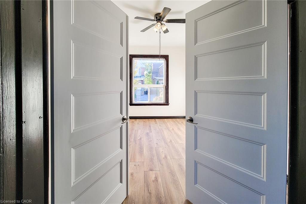 1-108 Kensington Avenue N Property Photo 14