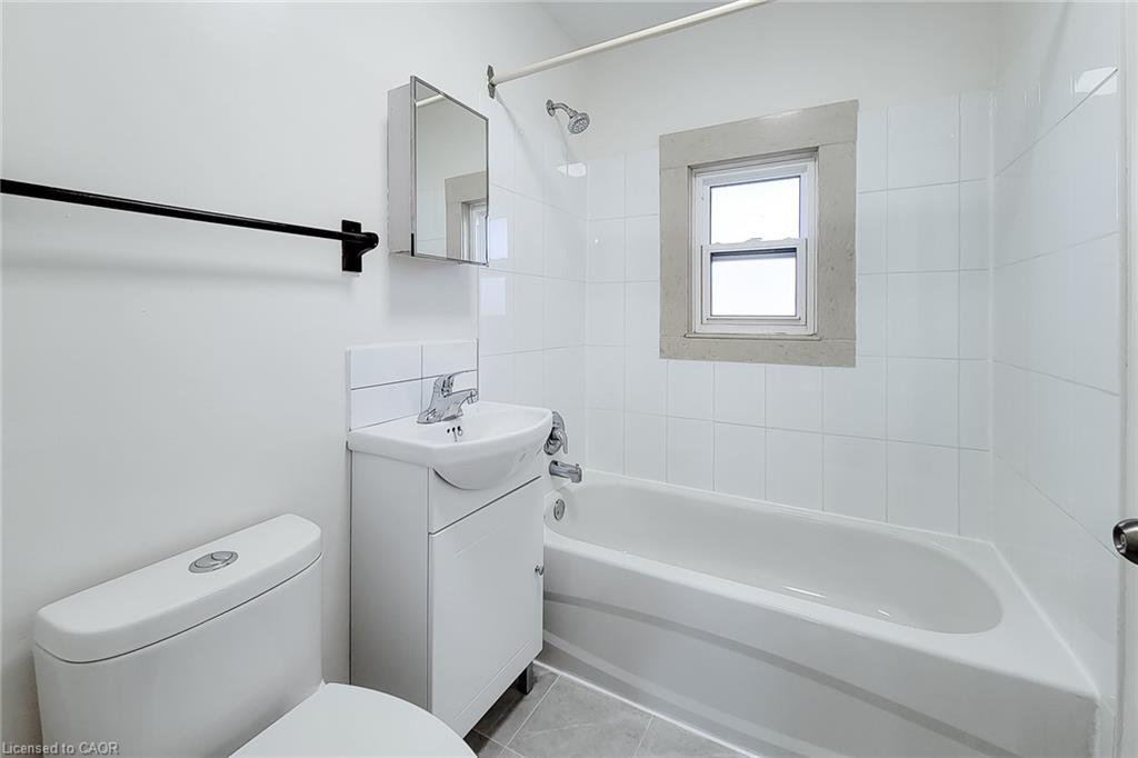 1-108 Kensington Avenue N Property Photo 19